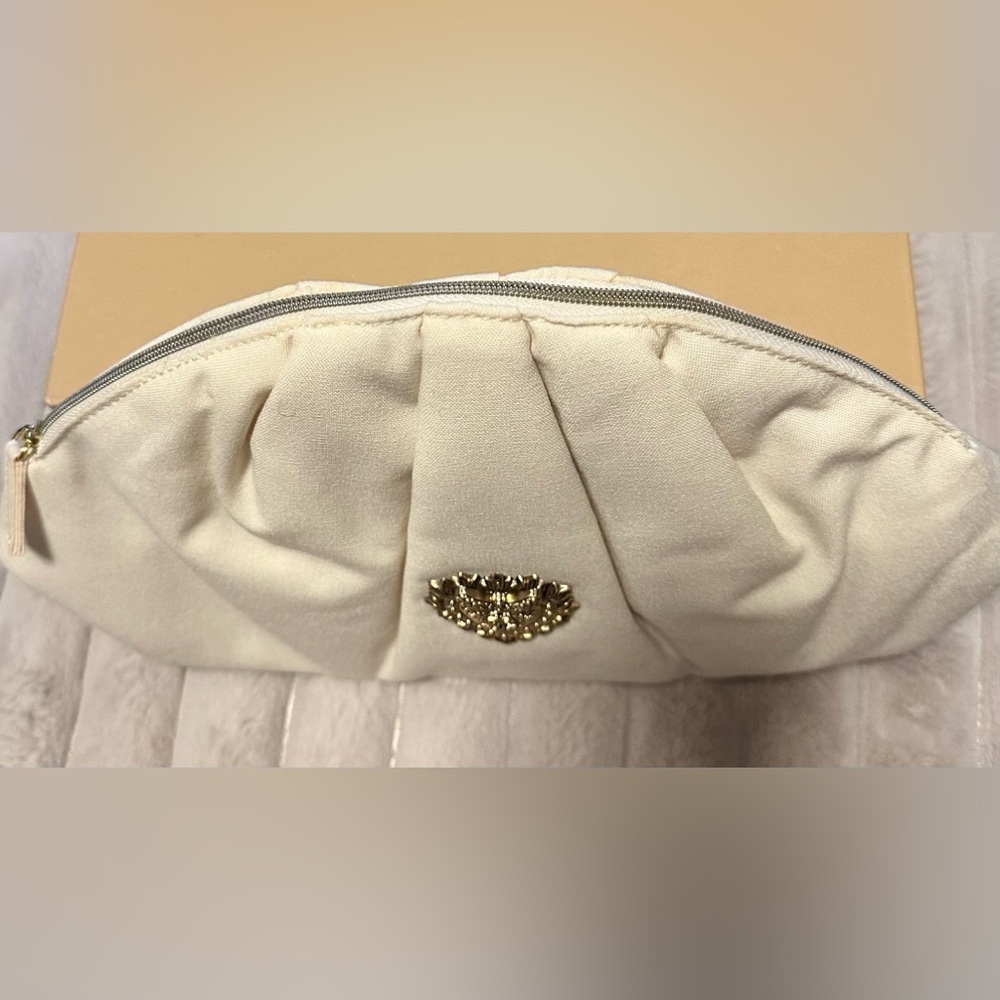 Dolce -n- Gabbana Travel Bag - Picture 2 of 7